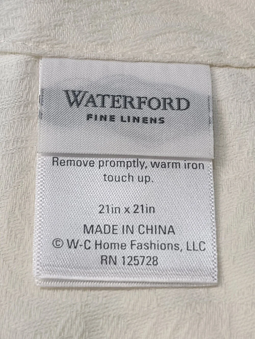 WATERFORD Fine Linens Ivory Woven Jacquard Napkin Set of 4 Formal Fall Unused